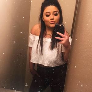 Meet your Posher, Karina